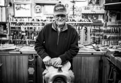 web2000_adiamond-20170421_uot_thompsonsaddlemakers_181852