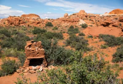 web2000_paththroughcanyons_robbersroost_andrew-burr__burr052119_487