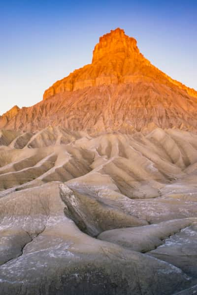 Factory-Butte_Hanksville_Peak_Bunch-Eric_2022