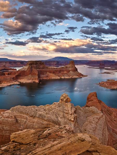 places to visit near moab utah