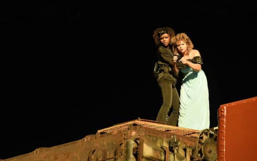 deidra-laney-rob-a-train_film-still_netflix_2017_1024x682