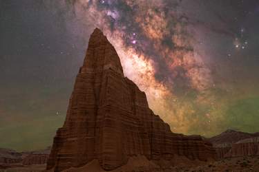 Dark-Sky_South_Capitol-Reef_Cathedral-Valley_Temple-Of-The-Sun_Zajac-Marcin_2023_Temple
