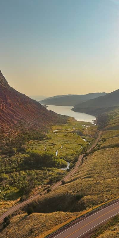 Flaming-Gorge_Sheep-Creek-Bay_Flaming-Gorge-Chamber-of-Commerce_Kelly-Ryan