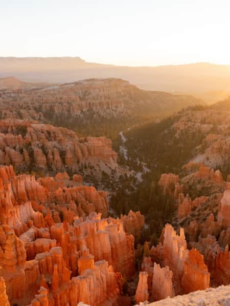 An overlook of the hoodoos in the Bryce Amphitheater of Bryce Canyon National Park.