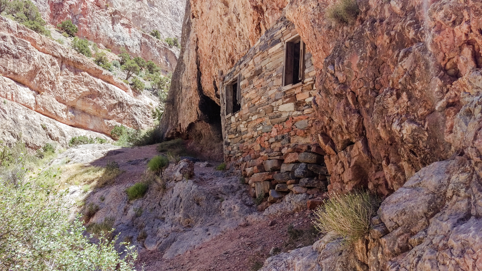 web2000_andrewgillman_delta_imag3010_