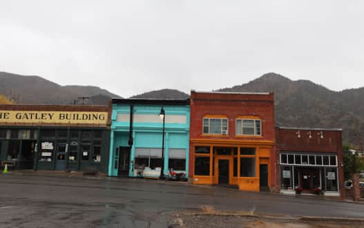 A once bustling mining town in the early 1900s, Eureka was considered one of the largest cities in Utah. Due to the Great Depression, Eureka dwindled into a semi-ghost town.
