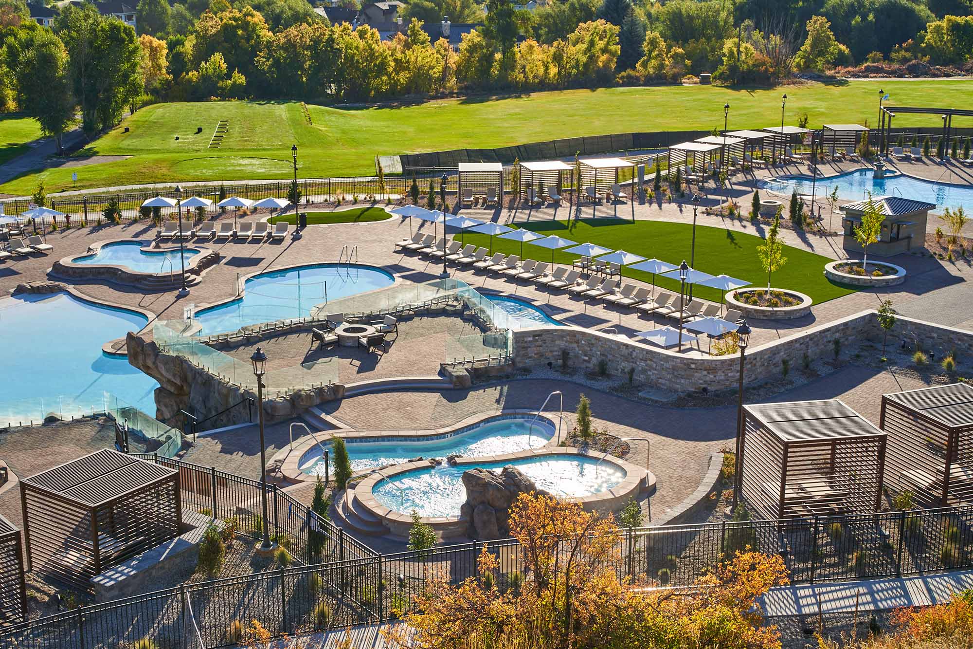 Homestead Midway Utah offers guests an elevated retreat with newly renovated accommodations, comfortable dining options and its signature crater hot spring.