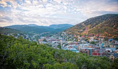 Park City is the perfect mountain town. The winter slopes were once featured in the Olympics, and in summer the mountains and nearby state parks and reservoirs transform into a hiking, mountain biking, fishing and camping mecca. 