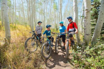From beginner-friendly loops to thrilling descents, enjoy Deer Valley's stunning scenery and fresh mountain air on an adventure built for everyone.