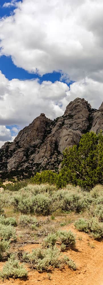 weaving-through-granite-mazes-in-the-mineral-mountains-of-beaver-county-01-jo-savage-photography