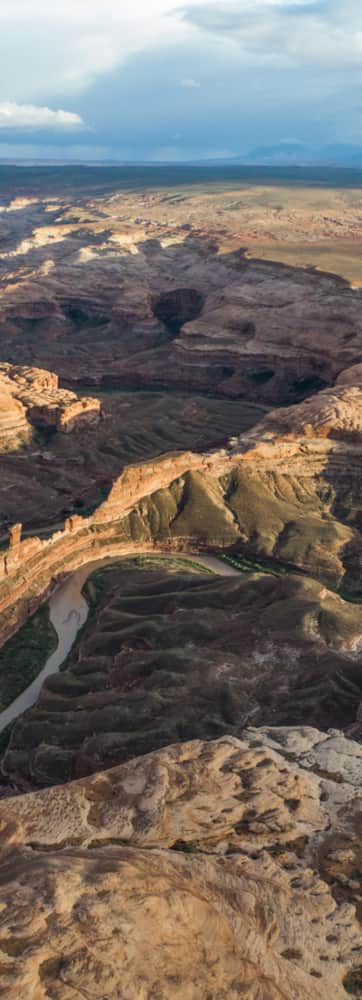 web2000_paththroughcanyons_robbersroost_andrew-burr__burr052419d_025