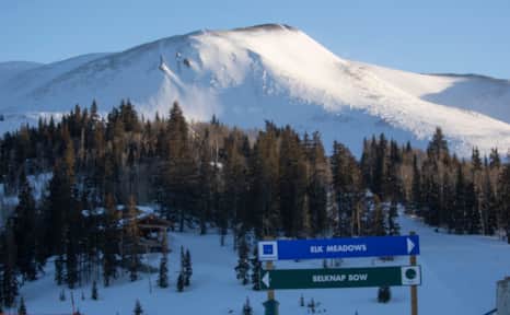 Eagle Point is only open Friday-Monday (translation: weekday storms = Powder Fridays).