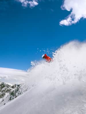 Ski_Family_UOT-Campaign_Clark-Adam_March-2025_0160