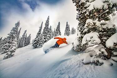 Snowbasin-Resort_Powder_Snowboarding-2_2023