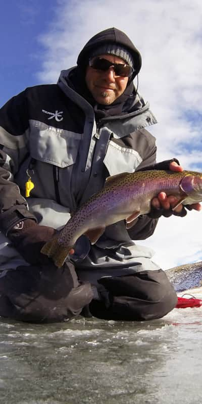 ice-fishing_rainbow-trout_flaming-gorge_mosley-ryan_2015