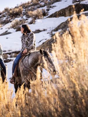 Winter-Campaign_Midway_Horseback-Riding-1_Kunde-Michael_2021