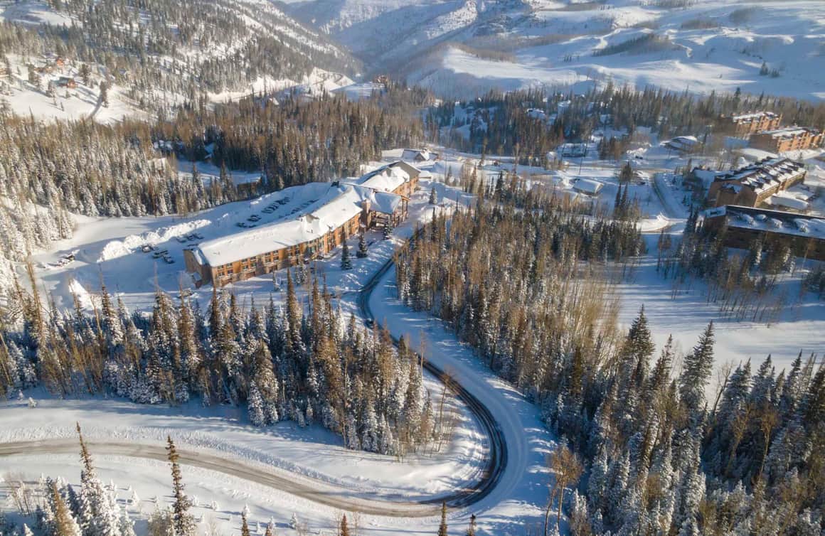 Ski among the evergreens while enjoying a one-of-a-kind view of the red rock hoodoos.