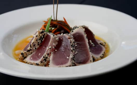 Blackened Ahi-Tuna from Oasis Cafe.
