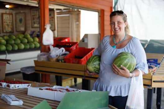 Find the best in local agriculture from Northern Utah at roadside fruit stands like Pettingills, Sumida's, Tagges Famous Fruit and Paul's Patch.