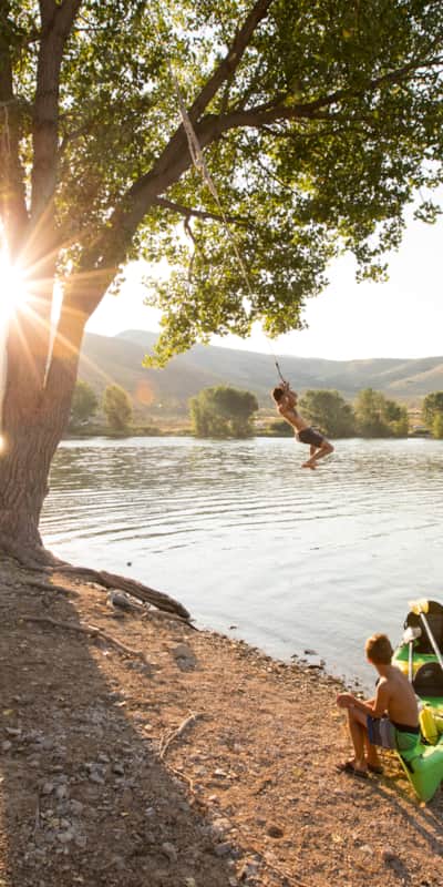 You’ll find people lounged on the island’s sandy beach, snacking and relaxing before the journey back to shore