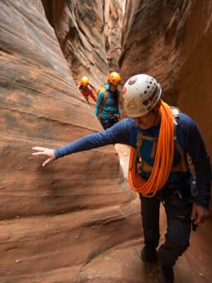 web2000_paththroughcanyons_robbersroost_andrew-burr__burr052219_304