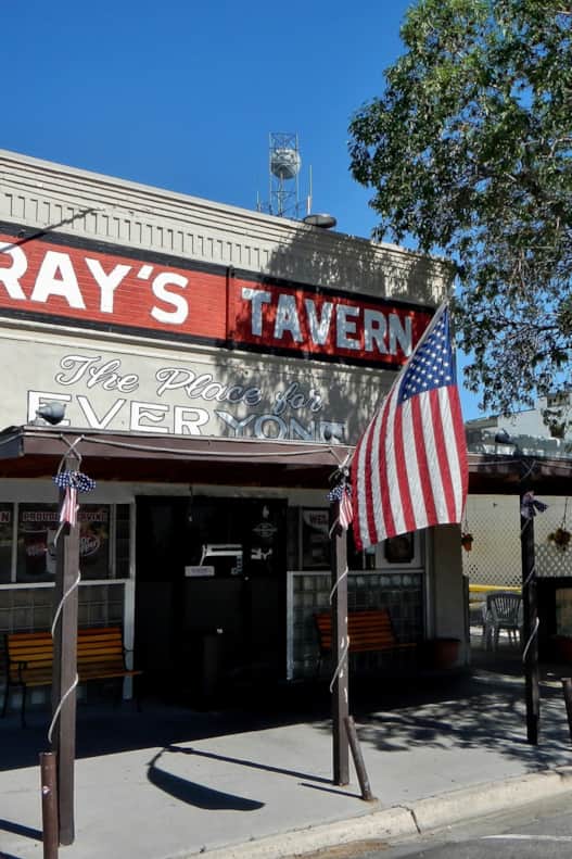 Ray's Tavern