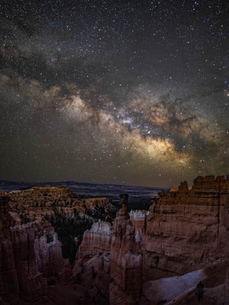 Bryce Canyon's iconic hoodoo, Thor's Hammer, and the Milky Way.
