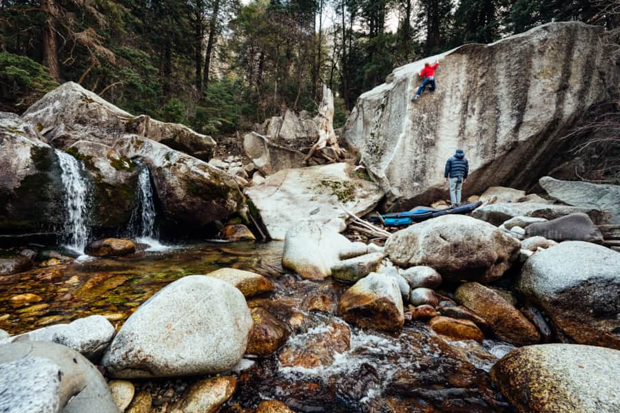 A quick 15-minute drive from downtown Salt Lake City, Big Cottonwood Canyon offers climbers routes to choose from with outstanding mountain views abounding.