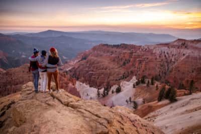 The brilliant geology and vibrant environment of Cedar Breaks National Monument makes for a stunning hiking location.