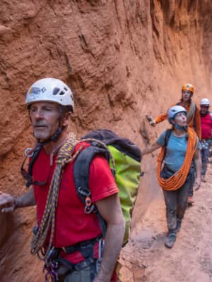 Rick-Green_Canyoneering_Escalante_Burr-Andrew_2021