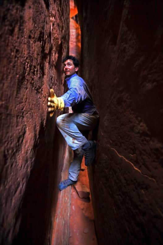 Guide BJ Orozco of Boulder, Utah based outfitter Llama2boo