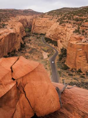 web2000_grand-staircase_larry-price__1