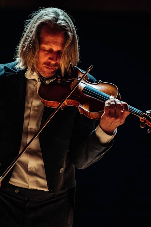 After moving to Salt Lake City in 1996, violinist David Porter has become one of the orchestra’s most avid skiers.