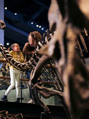 NHMU_Dinosaurs_Natural-History-Museum-Utah_Salt-Lake-City_Kunde-Michael_Visit-Salt-Lake_2021