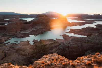 Alstrom-Point_Southern-Utah_Winter_Photography_Road-Trip_Nguyen-Tiffany_2021